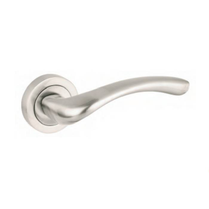 BURNLEY LEVER HANDLE ON ROUND ROSE