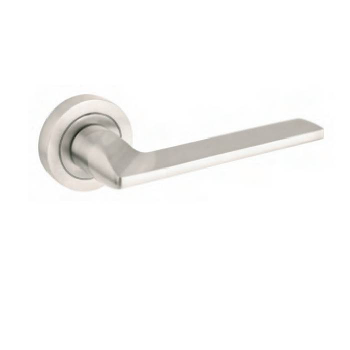 GREENWICH LEVER ON ROUND ROSE